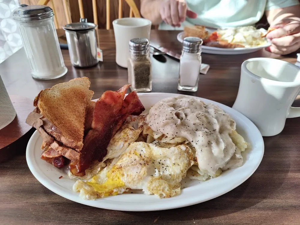 Breakfast Special 2 Eggs Meat Potatoes Toast Extra Gravy